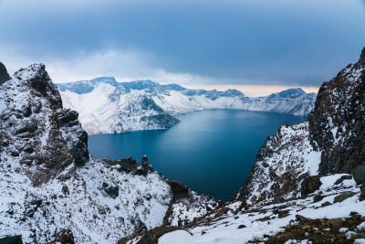 东北长白山天池北坡冬季雪景