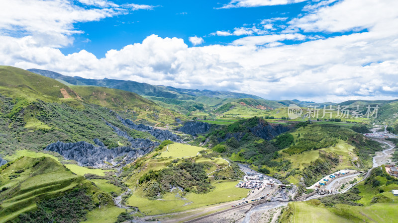 四川甘孜道孚县八美墨石公园景区全景航拍