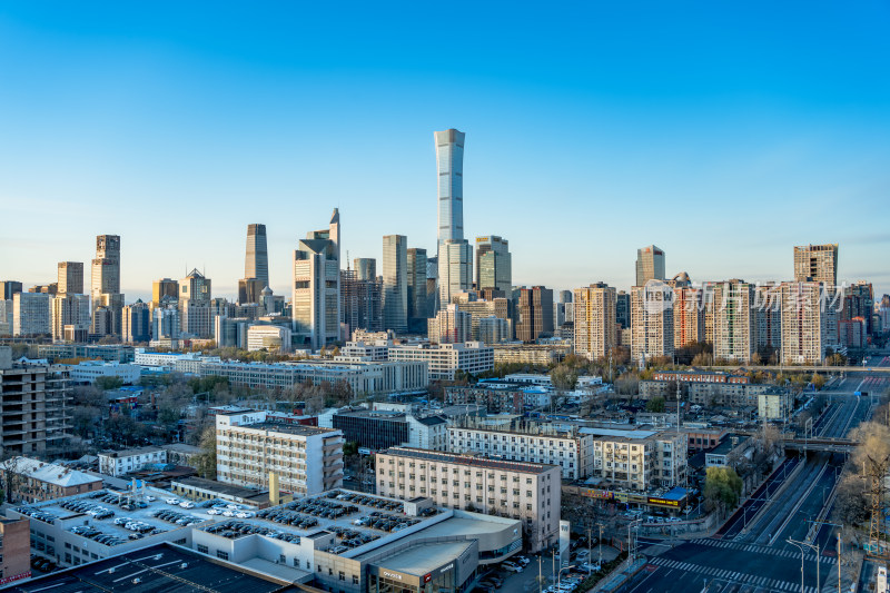 北京高楼林立间的繁华都市景观 房地产发展