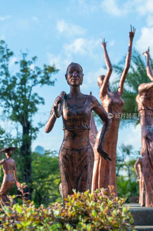 傣族跳舞雕像