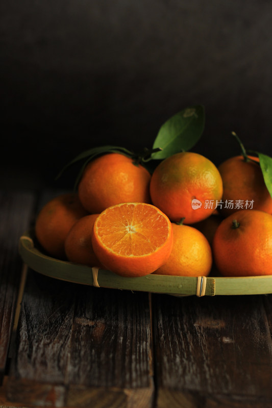 切开的橙子 水果 桔柑 健康食物