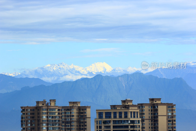 在成都遥望雪山之温江区