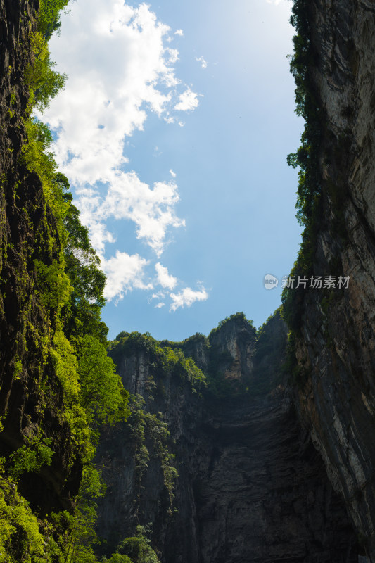 重庆武隆后坪乡天坑群景观