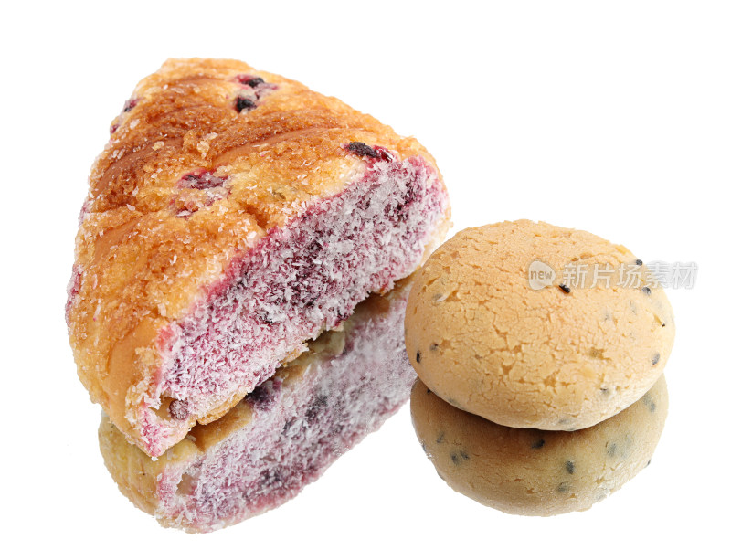 早餐蓝莓面包和麻薯的白底图