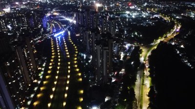 航拍广东省东莞市清溪镇夜景城市风光