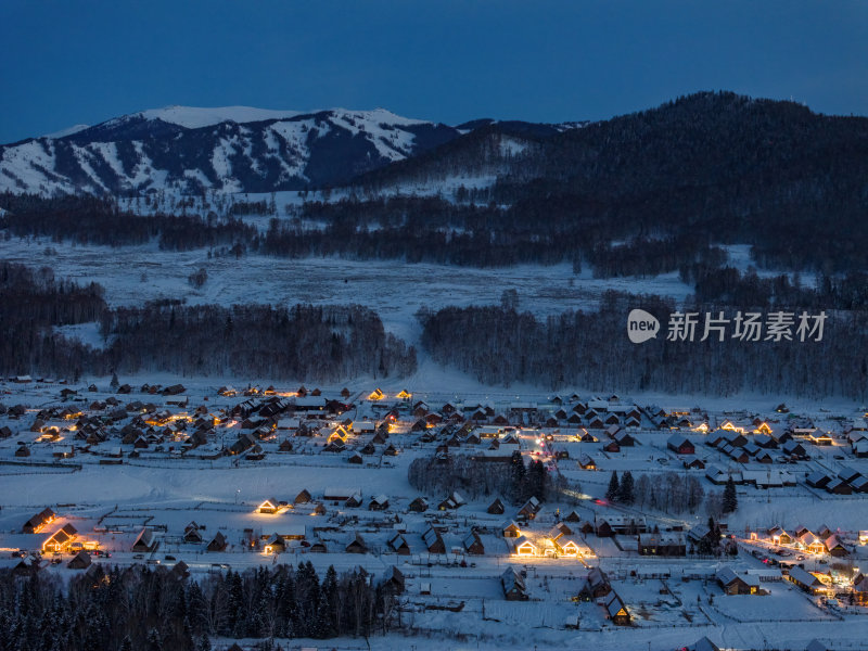 新疆北疆阿勒泰禾木冬季雪景童话世界航拍