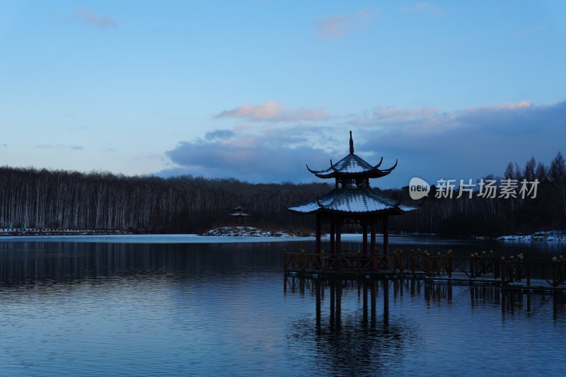 露水河碧泉湖景区