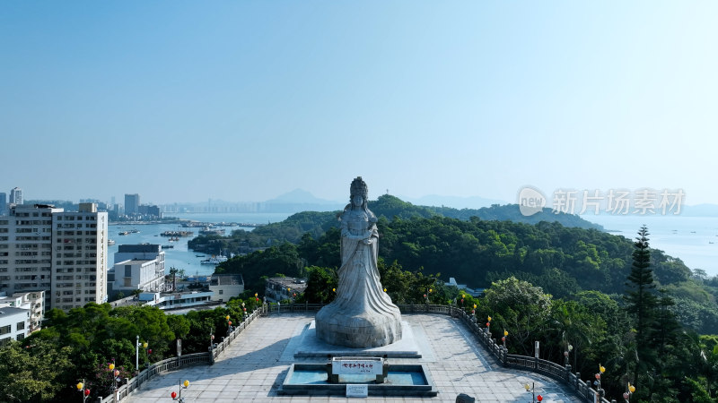 汕尾航拍汕尾市海边城镇渔村渔港城市建筑