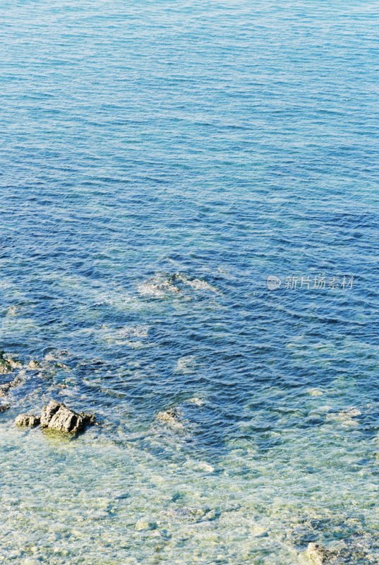 烟台 养马岛 海水 蓝色 质感 清新 背景