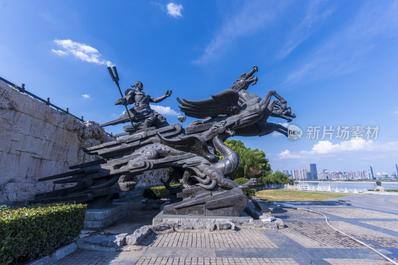 武汉汉阳江滩公园大禹神话园风景