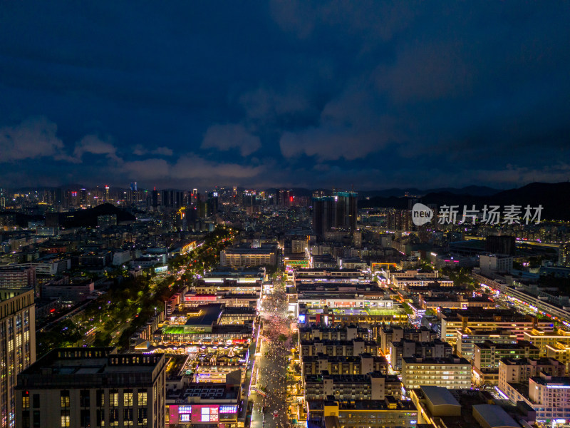 深圳龙华大浪商业中心夜景航拍图