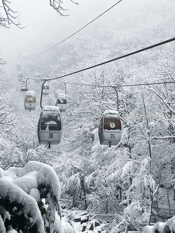 雪山缆车