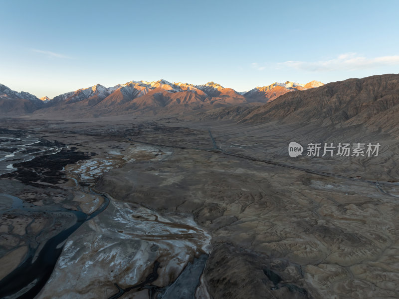 新疆喀什塔县帕米尔高原塔合曼湿地河道航拍