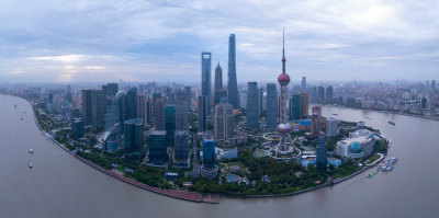 航拍上海陆家嘴和黄浦江全景