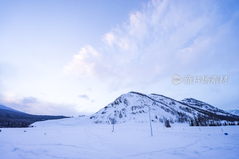 新疆阿勒泰喀纳斯冬季雪景