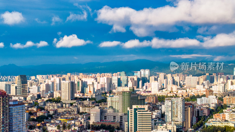 云南昆明主城区高楼清晨航拍