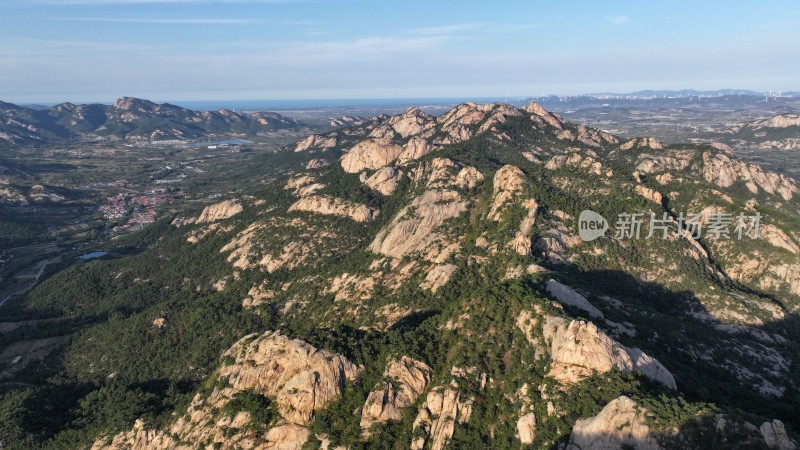 航拍山东省烟台市牟平区单耳山秋季风光