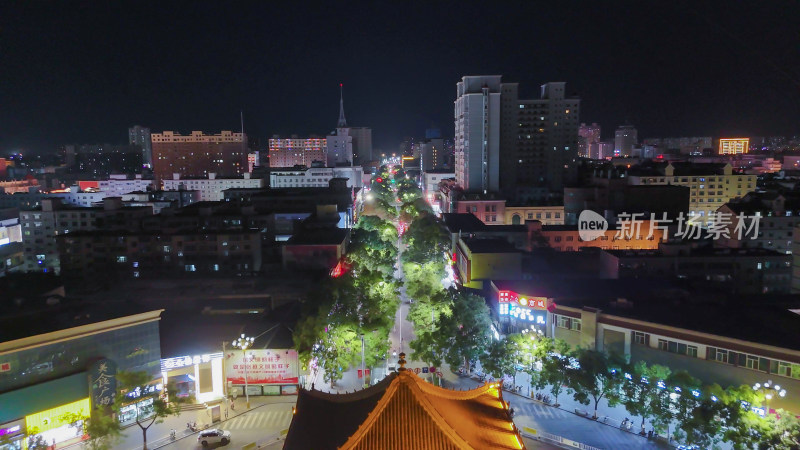 航拍甘肃张掖钟鼓楼夜景摄影图