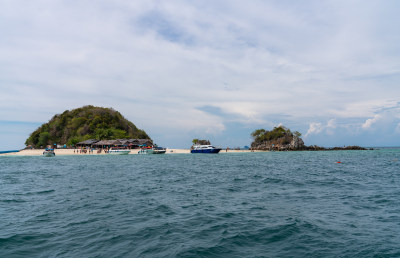 鸡蛋岛攀崖湾风光