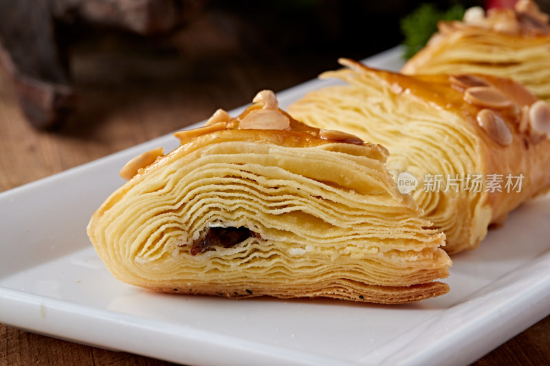 茶餐香烤杏仁千层酥并