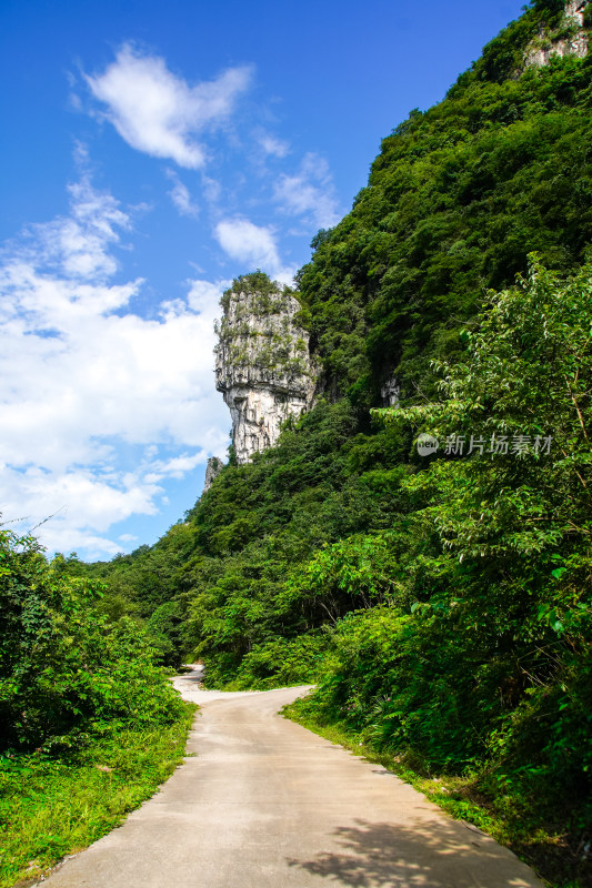 山路与奇峰