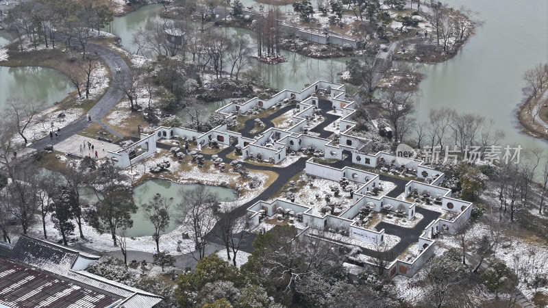 园林瘦西湖雪景白塔游船风景区