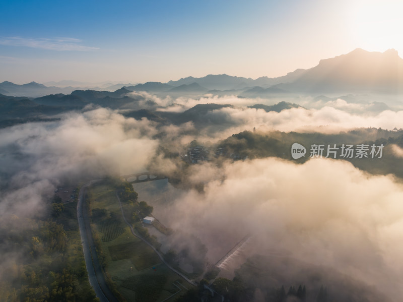 丽水缙云仙都风景区鼎湖峰日出航拍