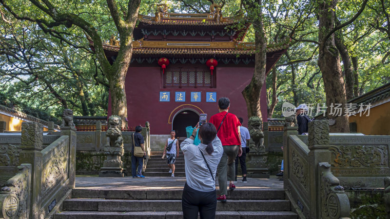 浙江普陀山法雨寺禅院建筑风光