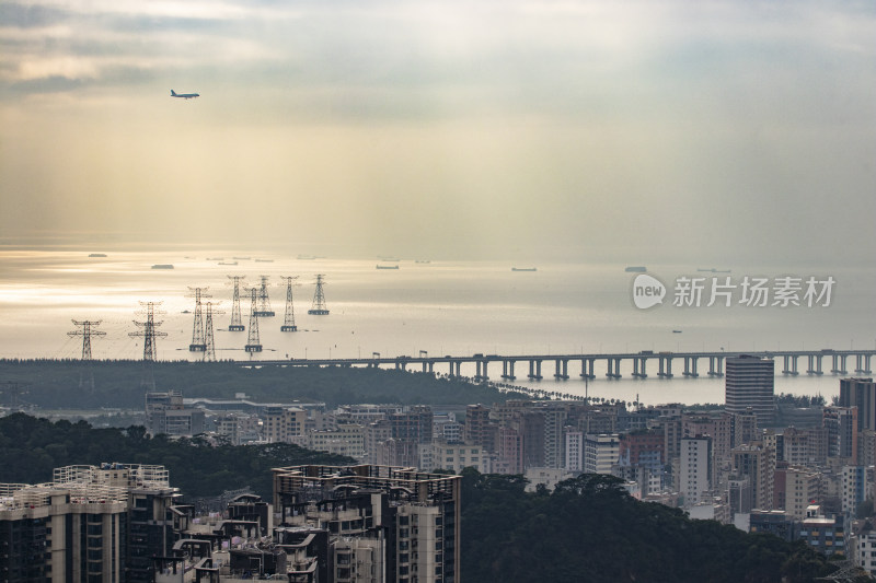 深圳铁仔山公园看深圳西湾