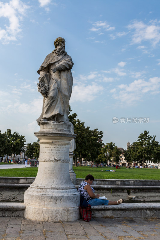 意大利帕多瓦瓦莱雕塑广场