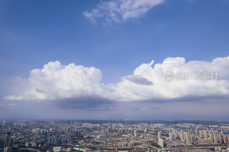 城市云海天空