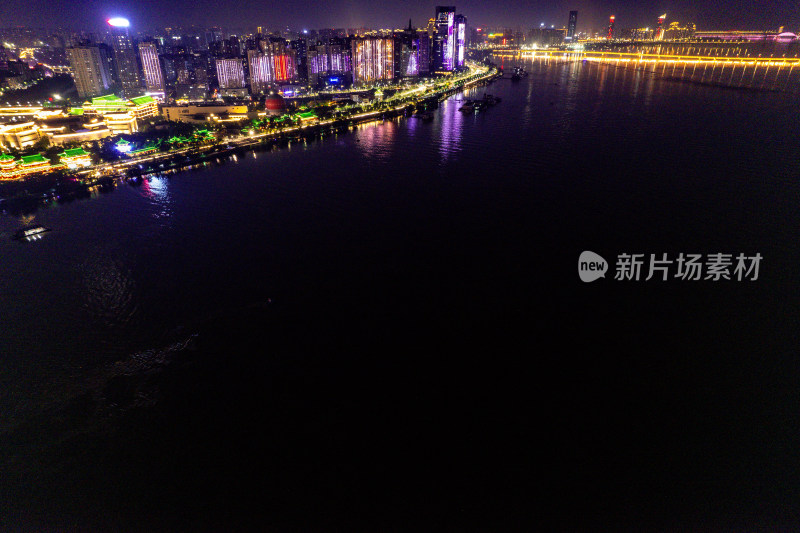 江西南昌赣江两岸夜景航拍图