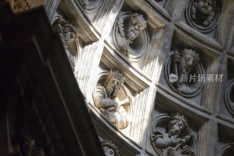 西班牙塞维利亚大教堂欧式建筑雕塑装饰细节