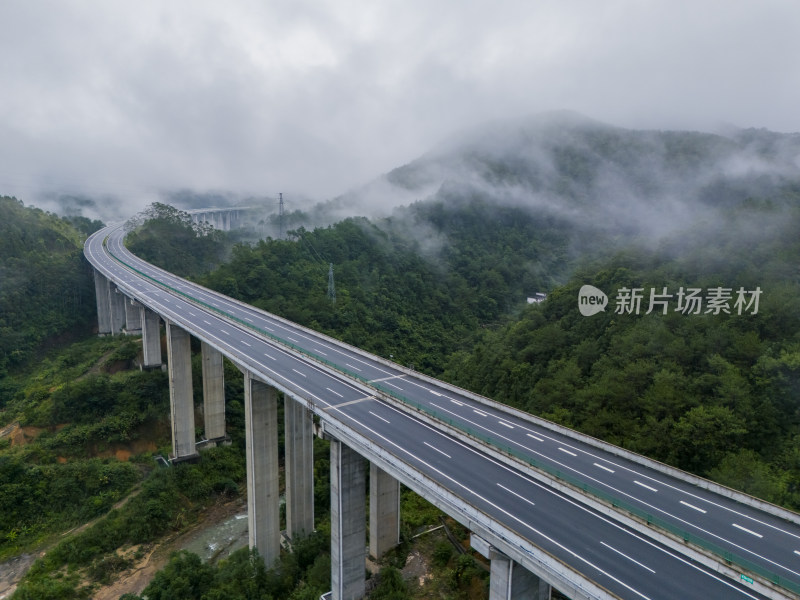 高速公路 航拍绿美高速