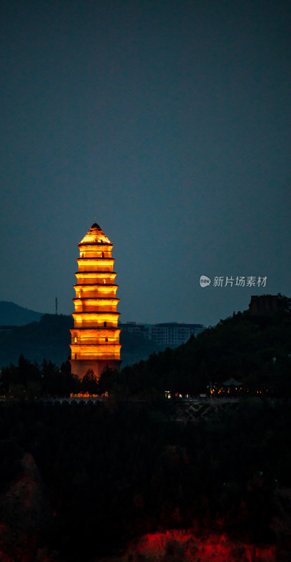 陕西延安宝塔山宝塔岭山寺塔夜景