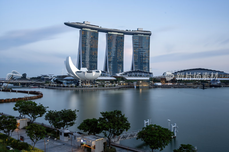 新加坡滨海湾金沙海滨奥林匹克蓝调夜景