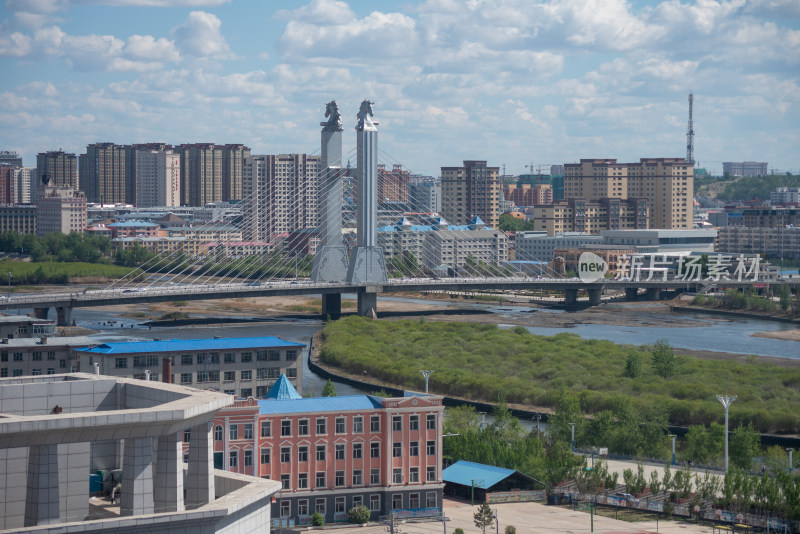 内蒙古呼伦贝尔马头琴造型的哈萨尔大桥