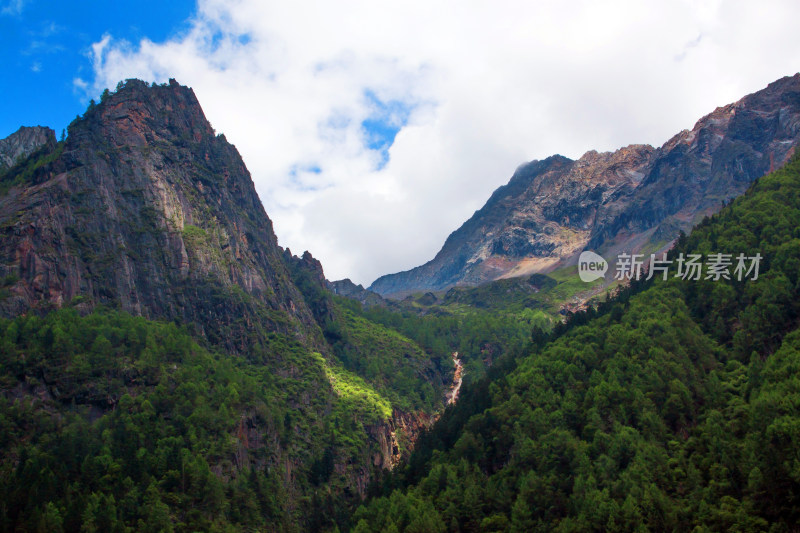 风景天空山峰川西户外