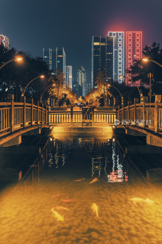 柳州市民广场与河东新区建筑夜景