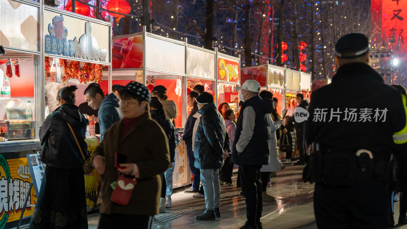 成都除夕夜双子塔和交子大道的新年活动