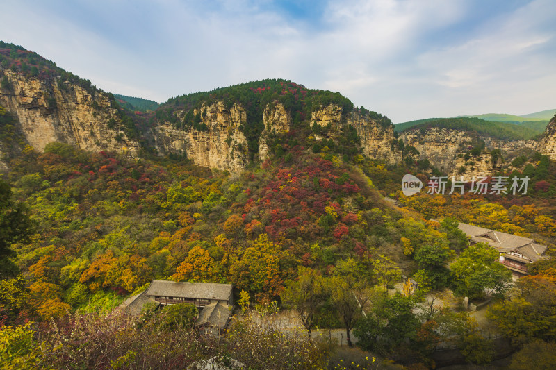 山东济南龙洞景区秋天秋色航拍