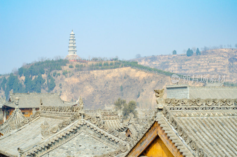 陕西渭南桃花源景区的古建筑和宝塔