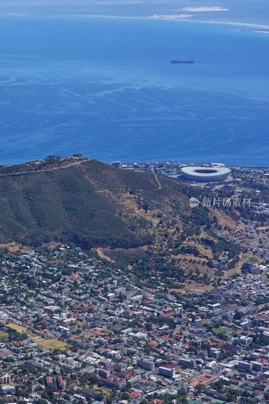 南非开普敦，桌湾Table Bay，俯瞰城市风景