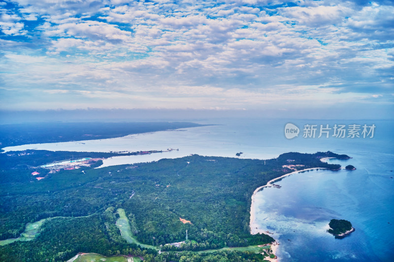 民丹岛的海岸美景