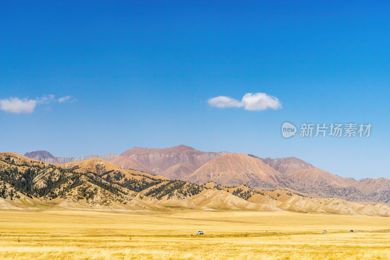 新疆博尔塔拉赛里木湖旅游风景区秋天景色