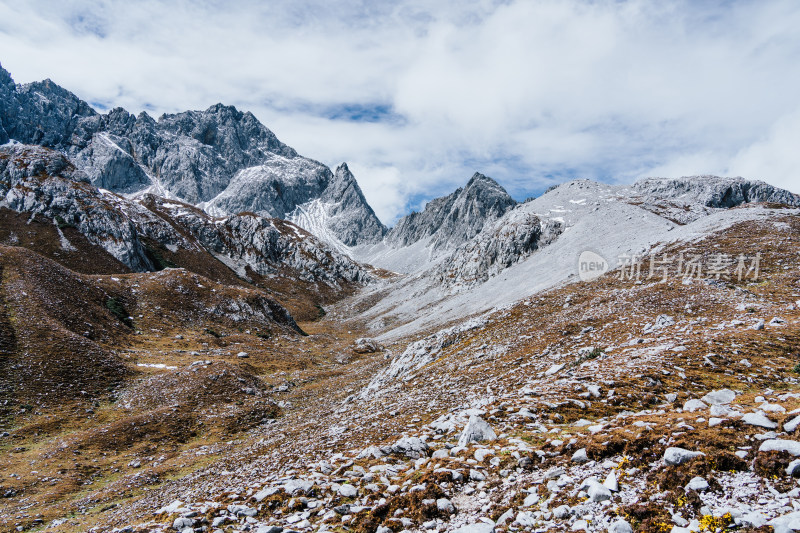 丽江玉龙雪山大峡谷