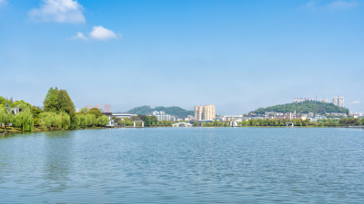 湖北黄石磁湖情人路风景