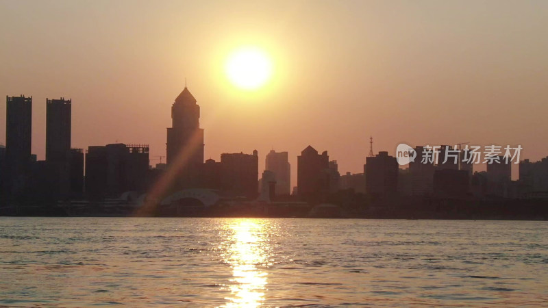 航拍湖北武汉城市夕阳晚霞