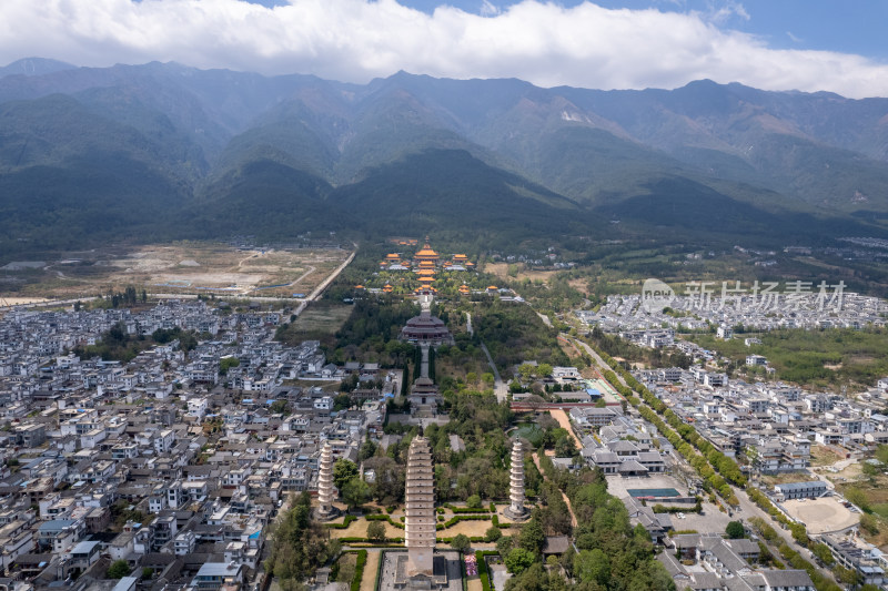 航拍云南大理崇圣寺三塔文化旅游区