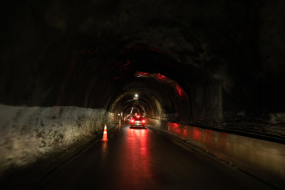 新西兰南岛跨山隧道